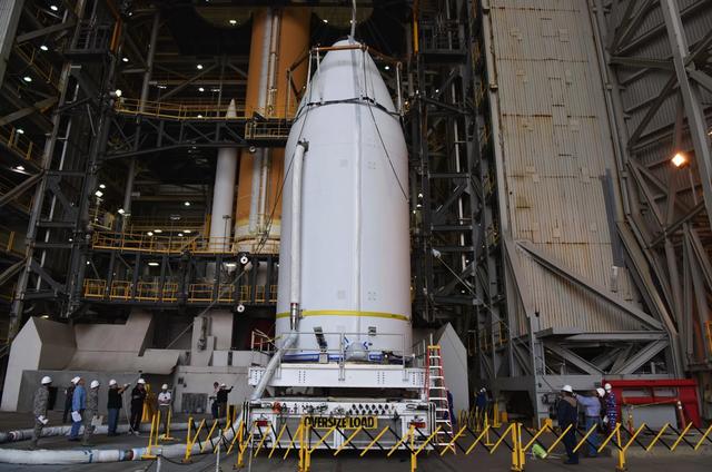 美国间谍卫星失败后决定：今天再射一颗新的间谍卫星-1.jpg