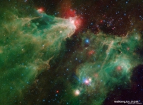 斯皮策太空望远镜在红外光下拍摄的洞穴星云