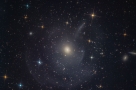 M89:带有外壳层和气柱的椭圆星系