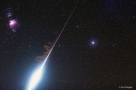 猎户座星云与参宿七之间的一颗炽热火流星
