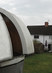 自家后院建天文台 拍摄太阳美景