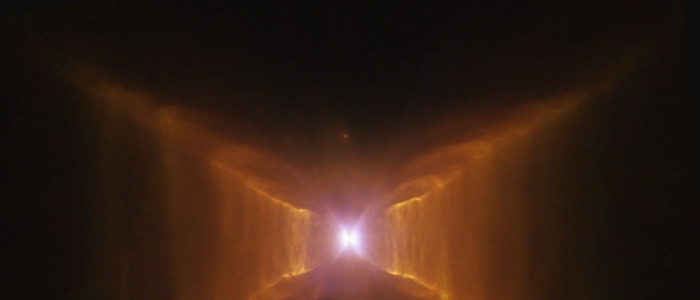 哈勃的红色矩形星云