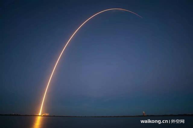 这辈子还有机会去太空旅游吗？航天新时代的开启—猎鹰9号-20.jpg