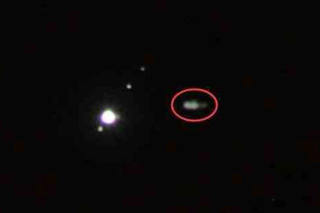 木卫二星球周边现巨型金属物，科学家称不排除为外星人宇宙飞船-3.jpg
