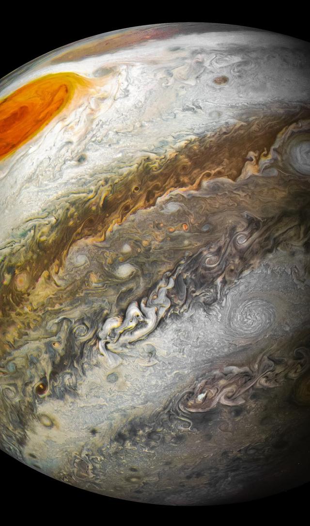 美国宇航局的朱诺探测器，捕获到木星上的红色斑点-2.jpg